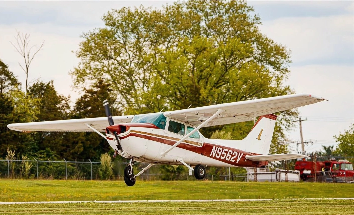 Is It True That Pilots Are Making Over $300,000 a Year?
